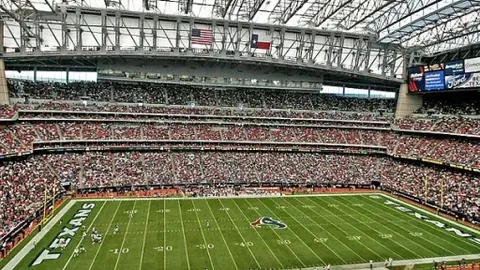 本土教练对决：李霄鹏与邵佳一比守成之道