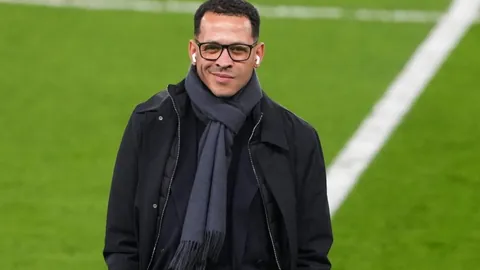 夏日吉布斯-怀特险离队加盟疑云？弗兰克透露：对非名单球员，缄默为贵！